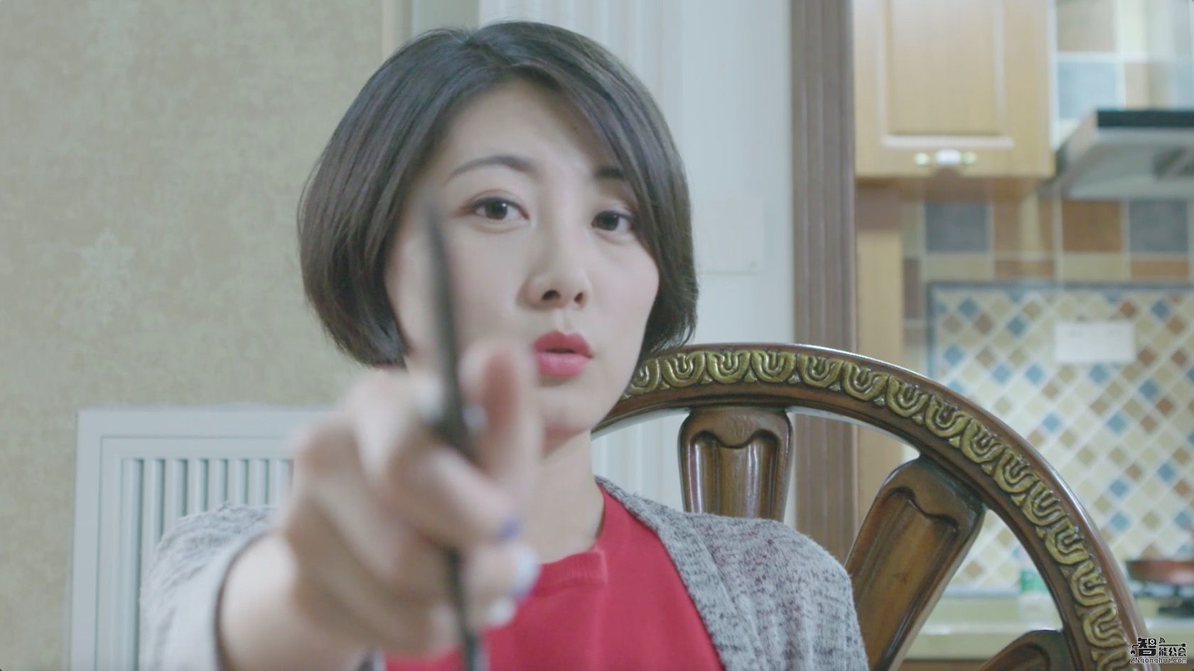 老婆蒙在鼓里！替烟鬼扛事儿的好兄弟竟然是TA 智能公会