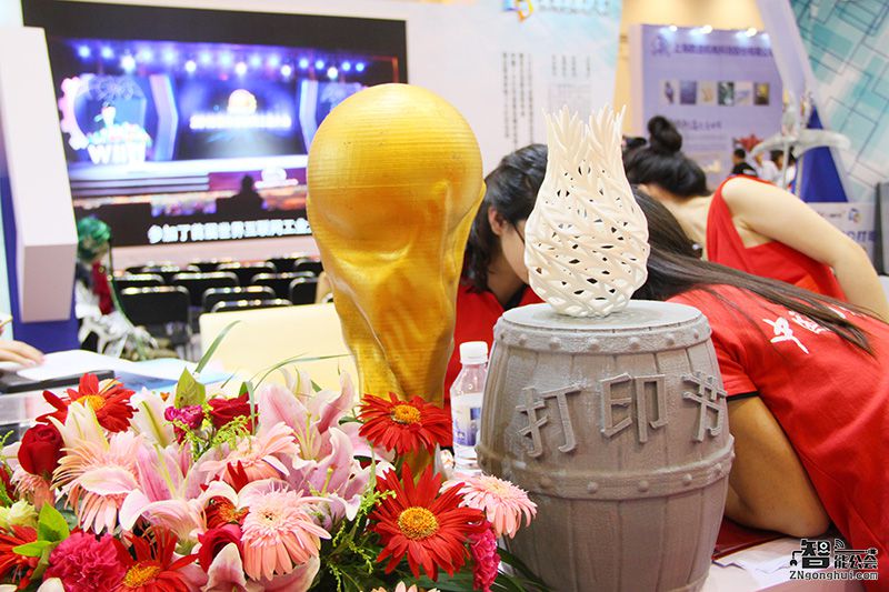 机器人都打起来了！青岛电博会出了啥状况？ 智能公会