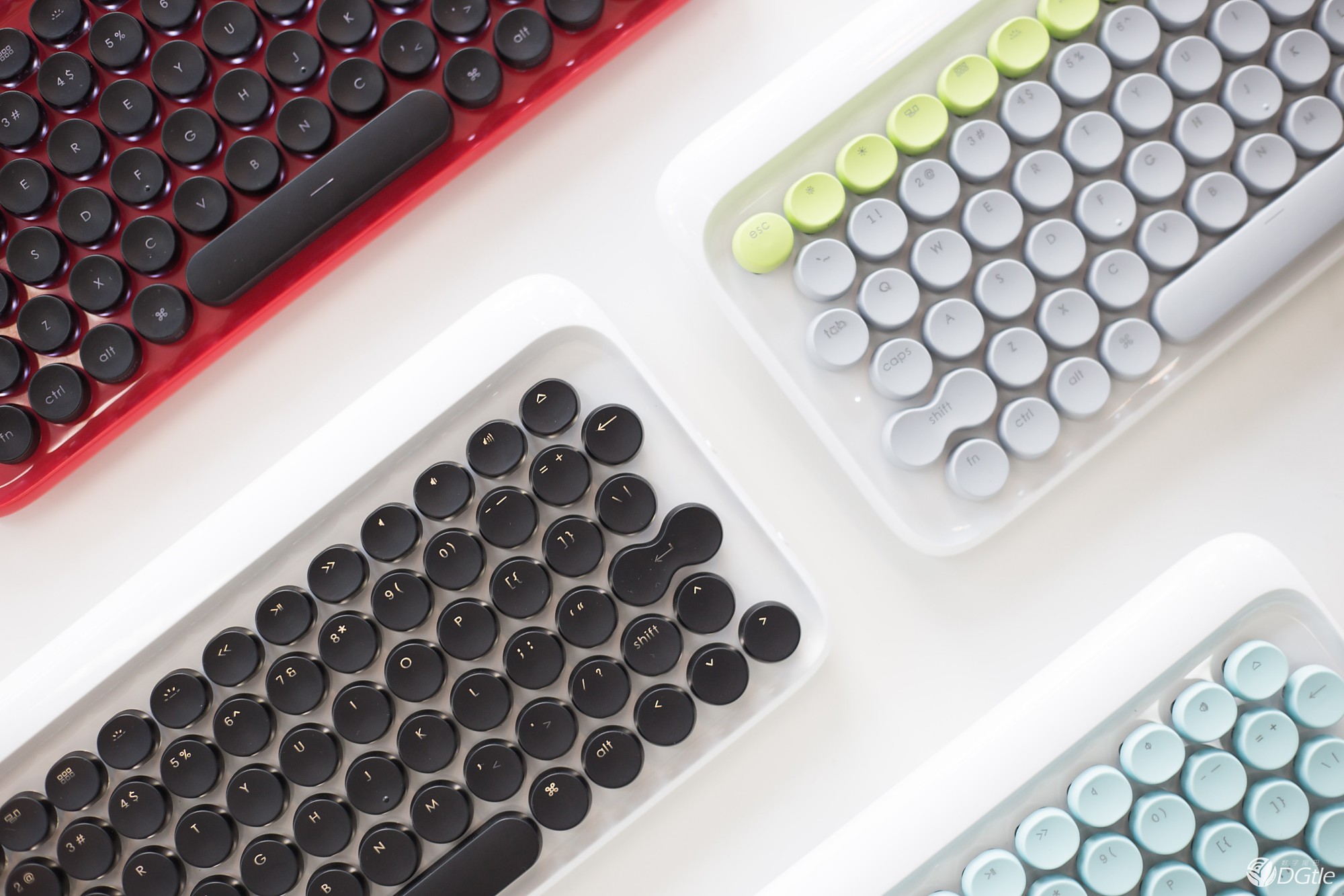 垂涎欲滴！披着糖果外衣的复古机械键盘 智能公会