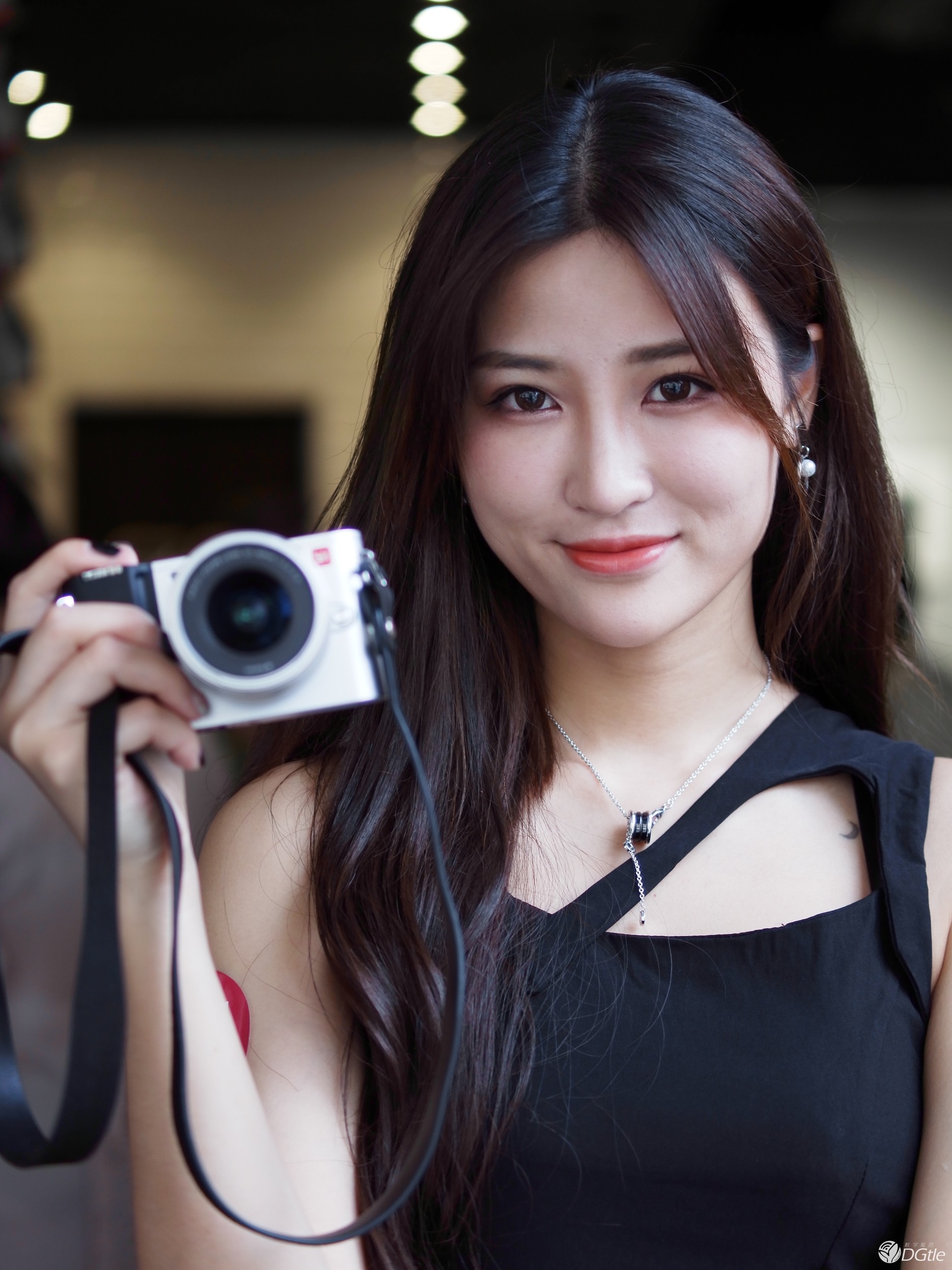 平价摄影风潮  小蚁微单相机M1线下体验  智能公会