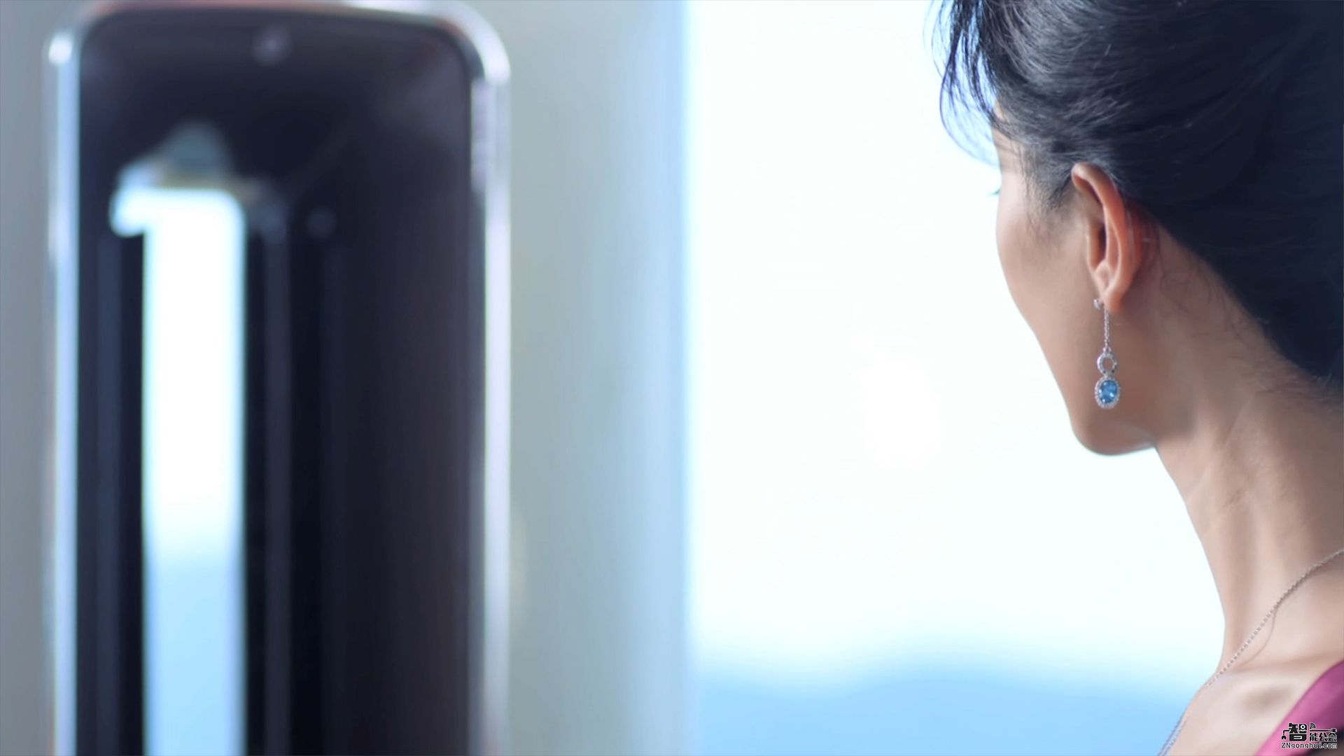 是怎样的一台空调 能解决现场所有消费者的困扰？ 智能公会