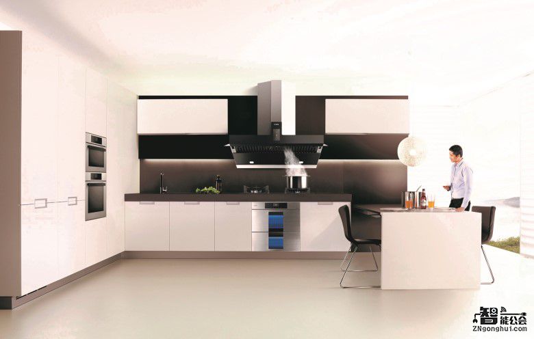 AWE2017：方太发布御厨智能套系  打造一站式智慧厨房解决方案 智能公会