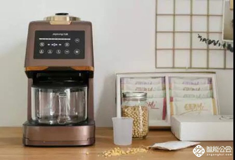 央视《第一时间》报道九阳无人豆浆机、炒菜机 创新品类引领消费升级 智能公会