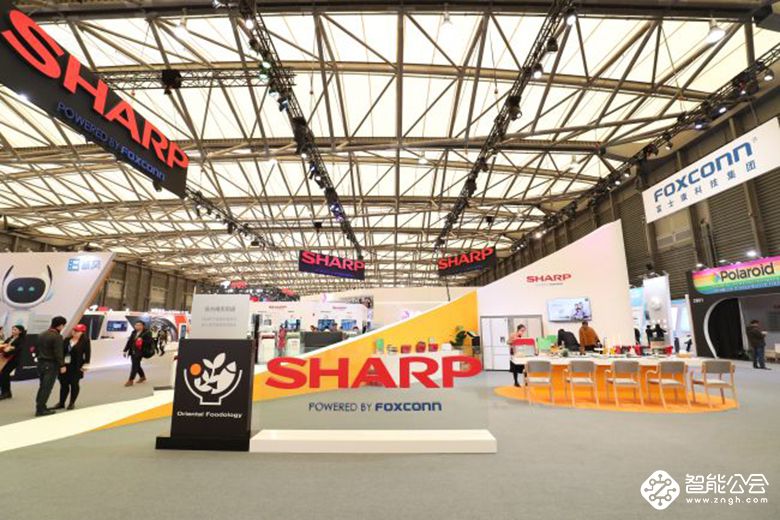 “人”字战略出征2018AWE 夏普8K大屏闪耀全场 智能公会