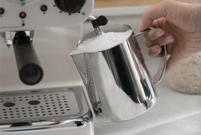 有了这套电器  朋友们再也不怕来我家做客了 智能公会