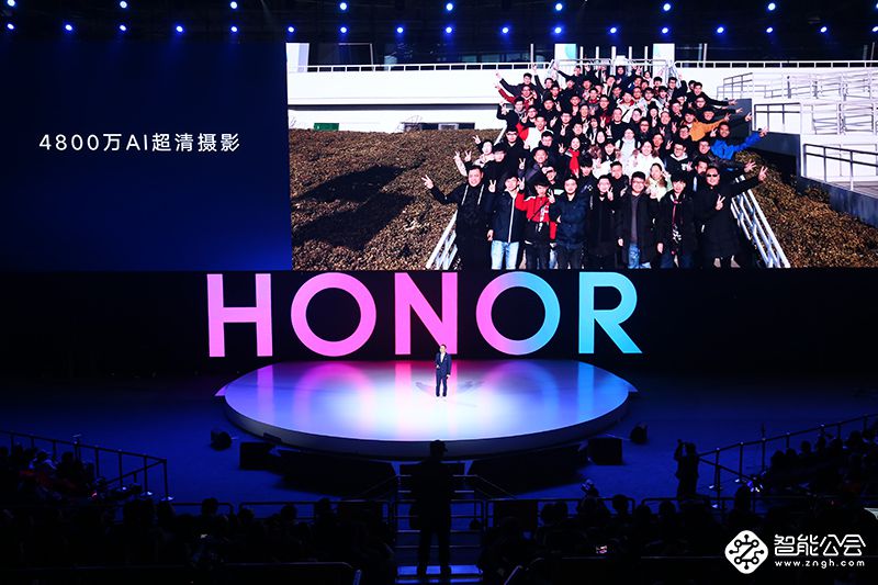 满血麒麟980 全系标配4800万立体深感相机 荣耀V20 售价2999元起 智能公会