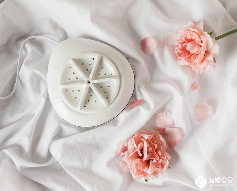 重量仅有250g的洗衣机，省水省电又便携 智能公会