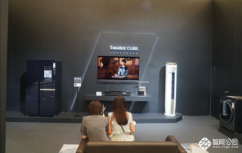 5G+8K、OLED、AIoT 创维电视UDE2020解锁智慧家庭生活新场景  智能公会