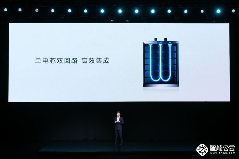 3200万美颜自拍、6400万超清四摄，荣耀V40轻奢版2999元起售 智能公会