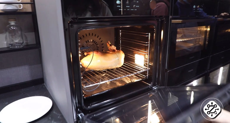 探访上海AWE展会现场 体验全场“最贵”家电套系卡萨帝C7 智能公会