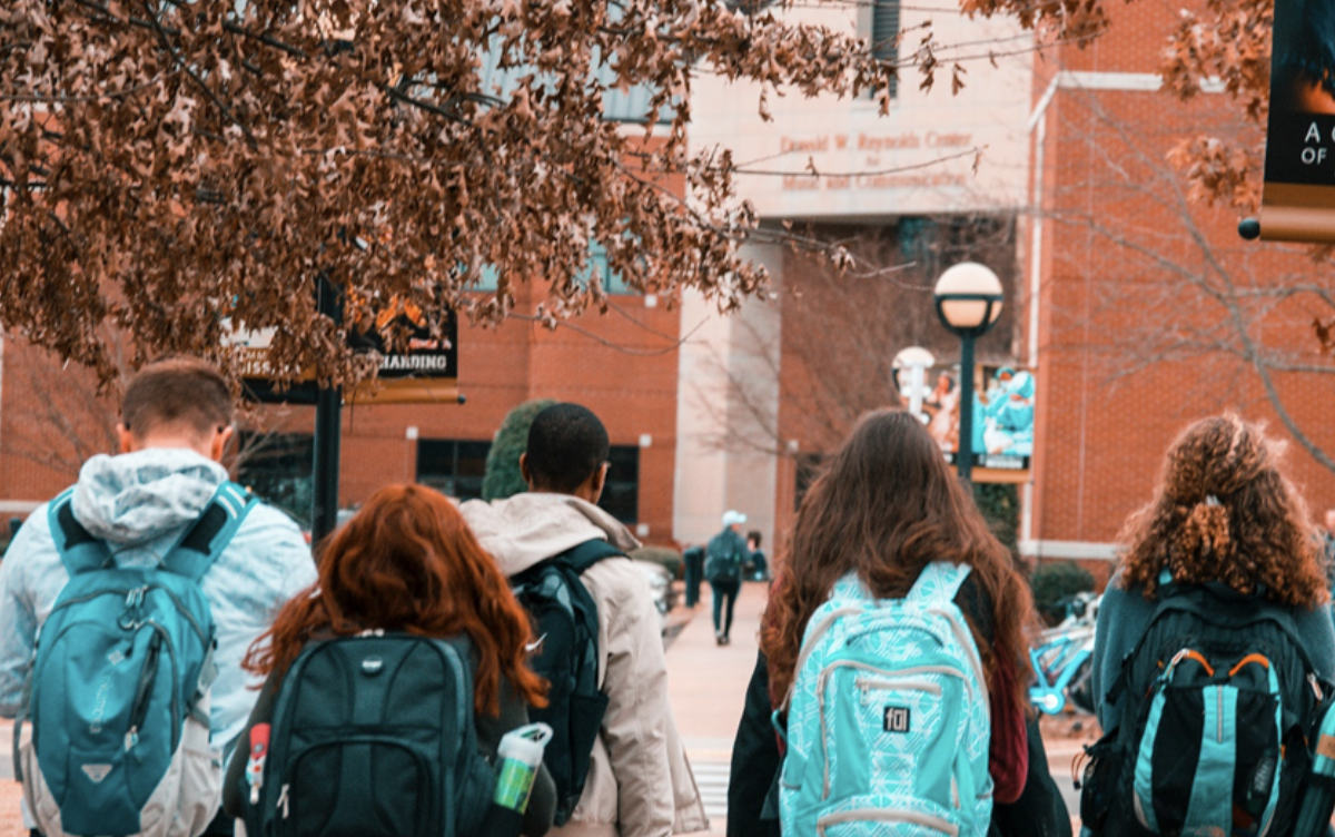 面对Oral-B、Oclean、飞利浦、Usmile，大学生咋选电动牙刷？ 智能公会