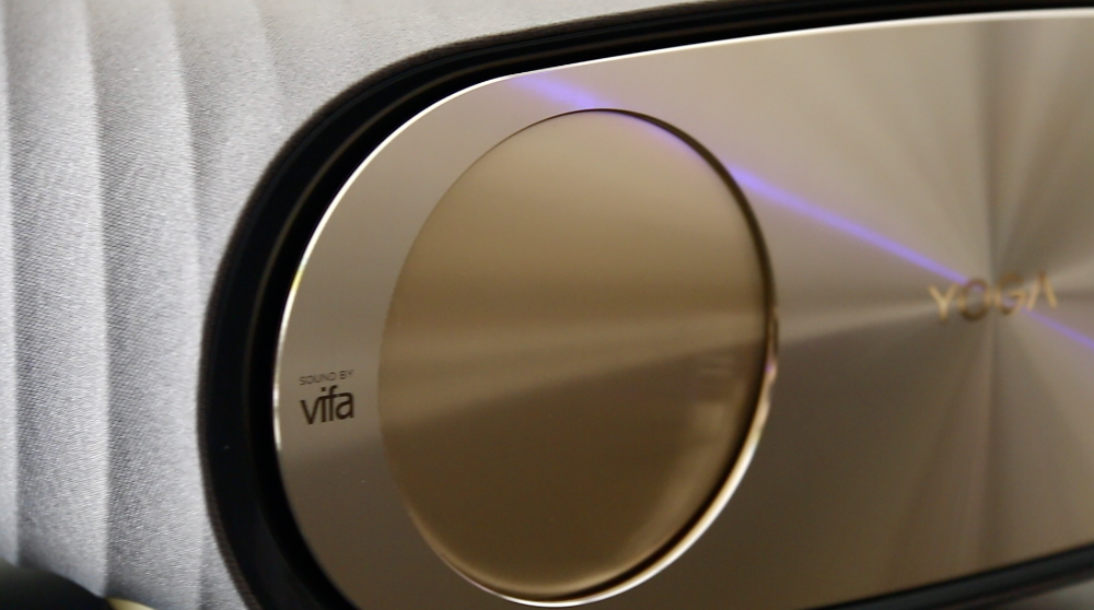 独享影院级沉浸式体验  联想YOGA7000智能投影仪体验评测 智能公会