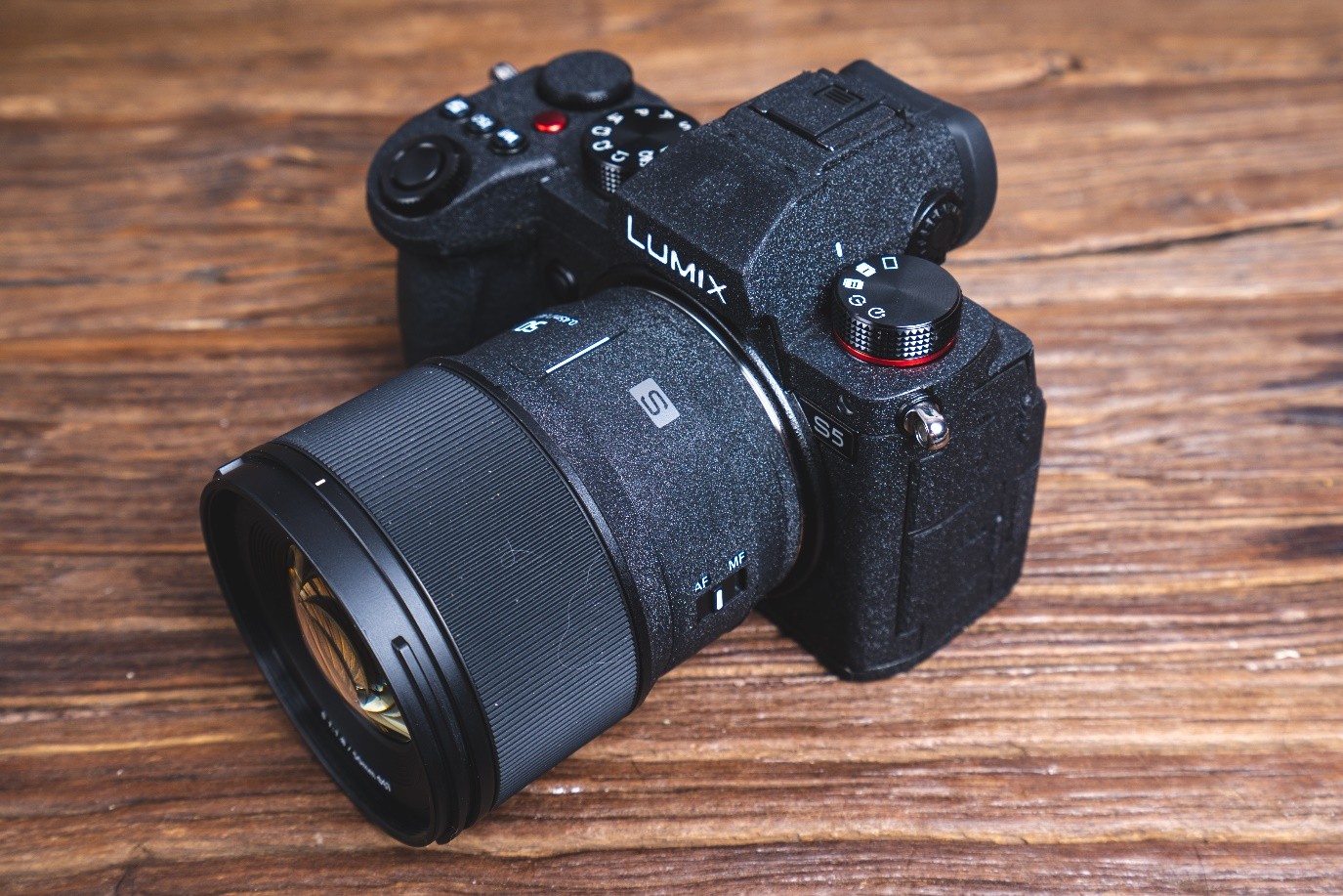 松下s5为什么选20-60mm作为套机头？ 智能公会