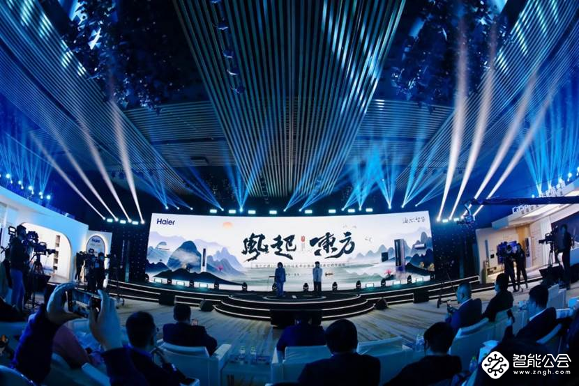 智能智造行业洞察：首个4.0智慧家庭体验中心开业 智能公会