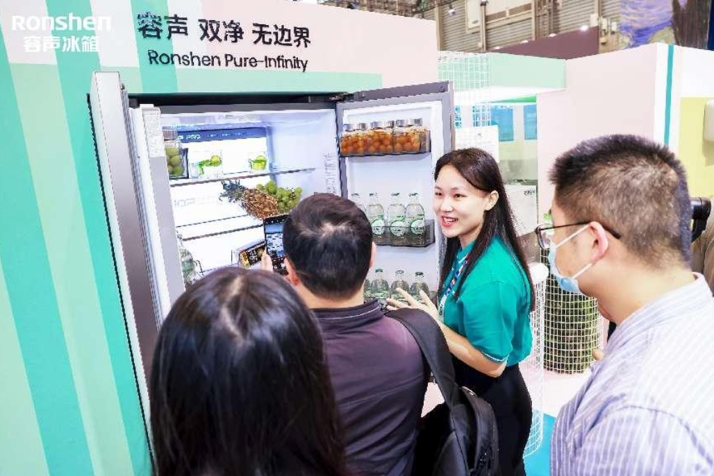 容声冰箱携嵌入式新品亮相AWE 演绎无边界美学新生活 智能公会