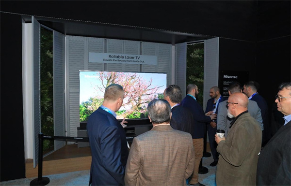 CES2025海信激光电视：百吋激光炸场 多元形态齐发 智能公会