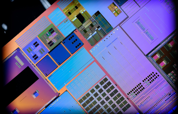 喜报！康佳电视荣获CDIA2025年度最佳创新显示应用技术奖金奖 智能公会