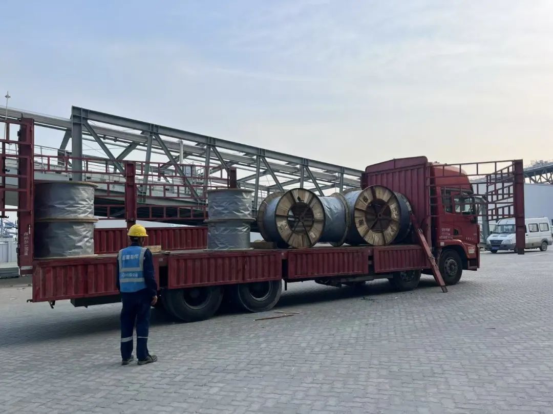 爱谱华顿助力南通港重大工程，全力保障粮油命脉 智能公会