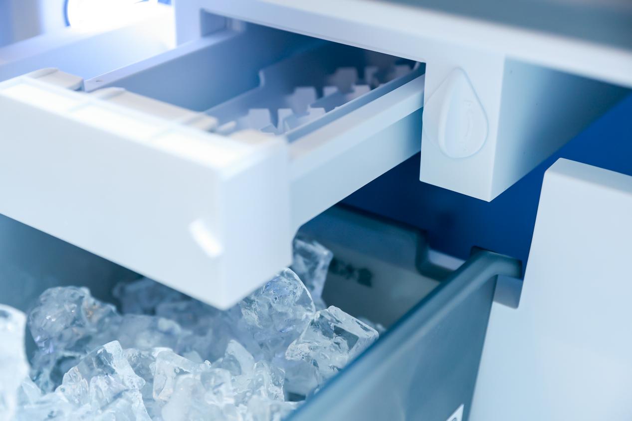 从咖啡到育儿，一块冰的升级战！容声首发认证制冰技术 智能公会