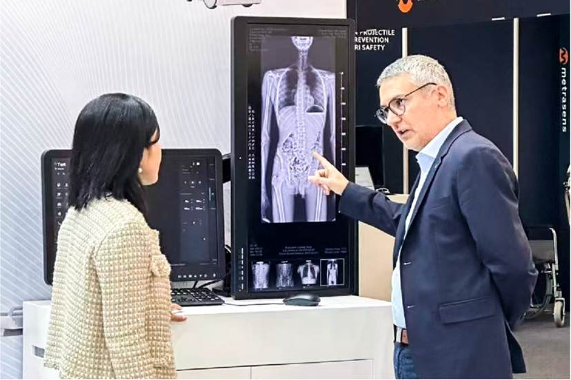 美的医疗 ECR 2026 亮出AI智能影像硬实力 智能公会